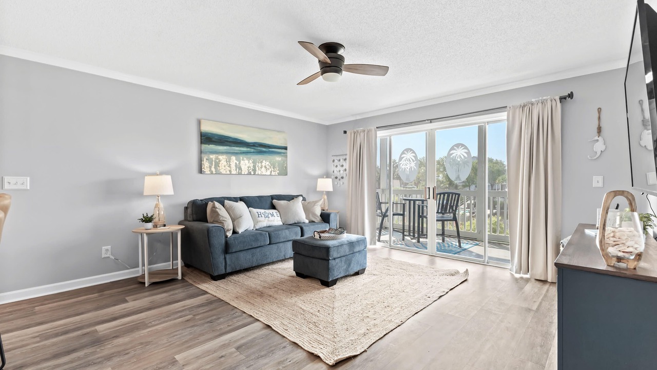 Photo of Livingroom in Carolina Yacht Landing