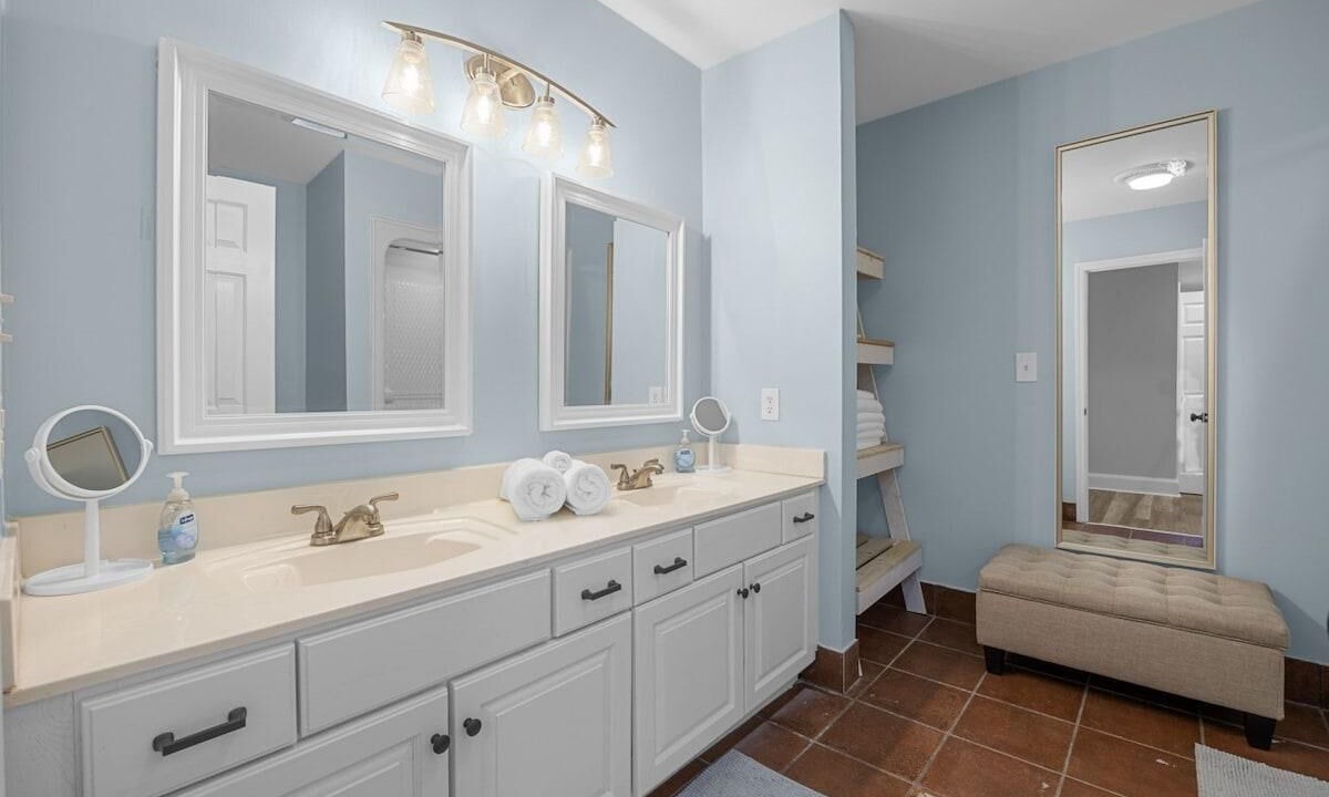 Photo of Bathroom in Little River