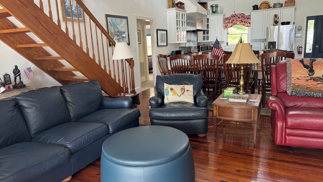 Photo of Livingroom in Lake Waccamaw