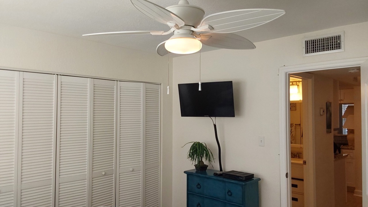 Photo of Bedroom in Sunset Beach