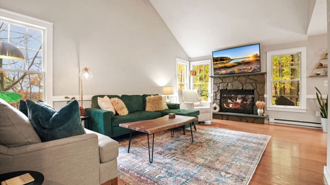 Photo of Livingroom in Tannersville