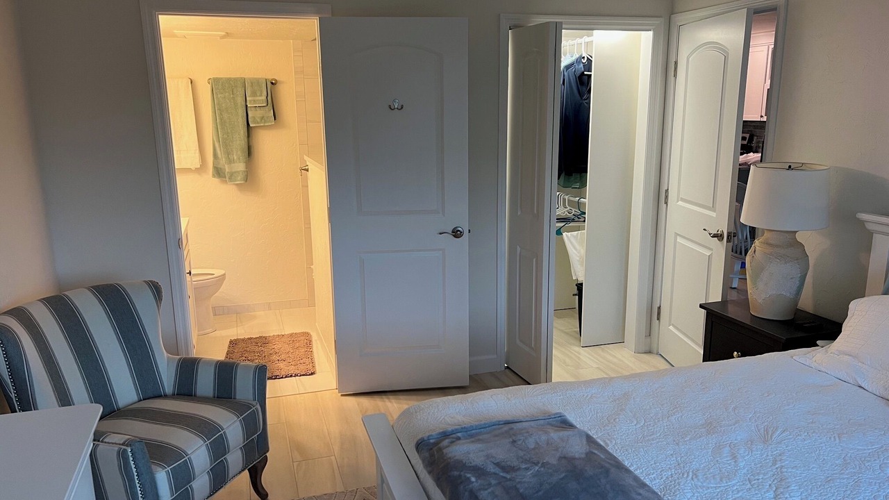 Photo of Bedroom in Longboat Key