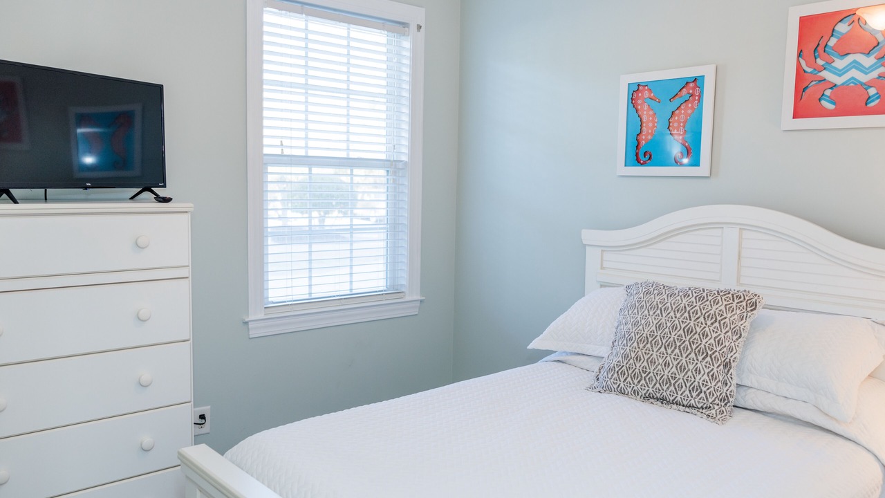 Photo of Bedroom in Carolina Yacht Landing