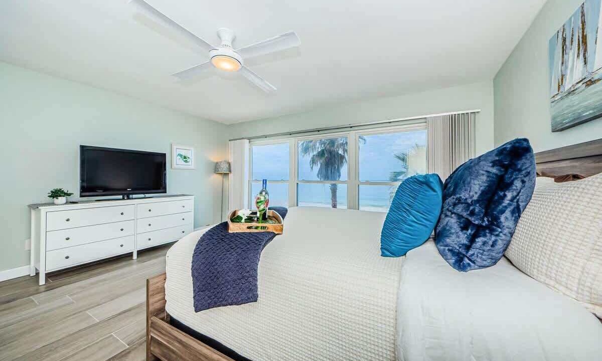 Photo of Bedroom in Belleair Beach