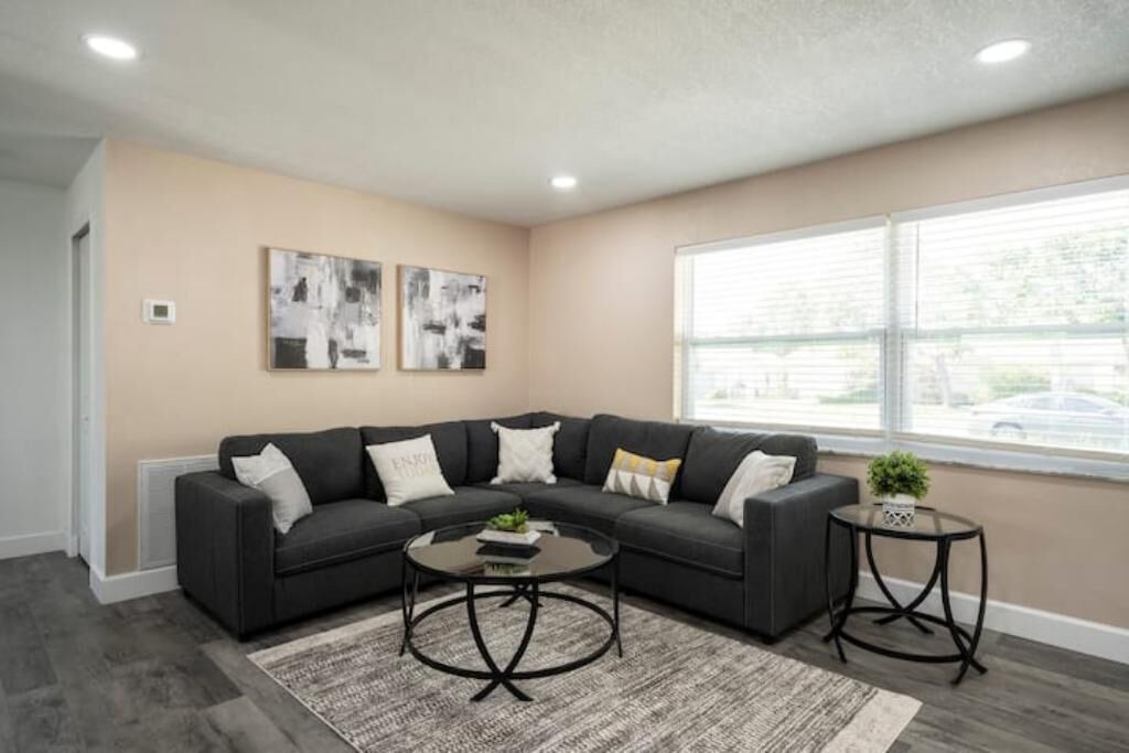 Photo of Livingroom in Harbor Bluffs