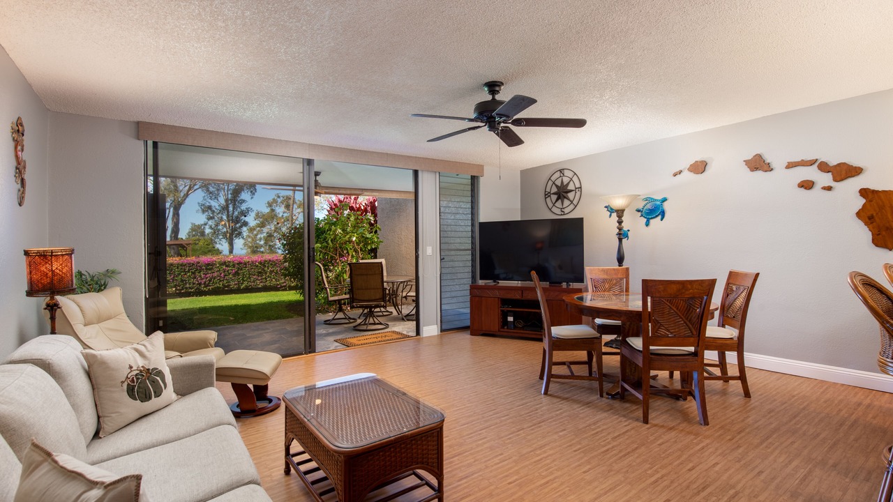 Photo of Livingroom in Waikoloa Village