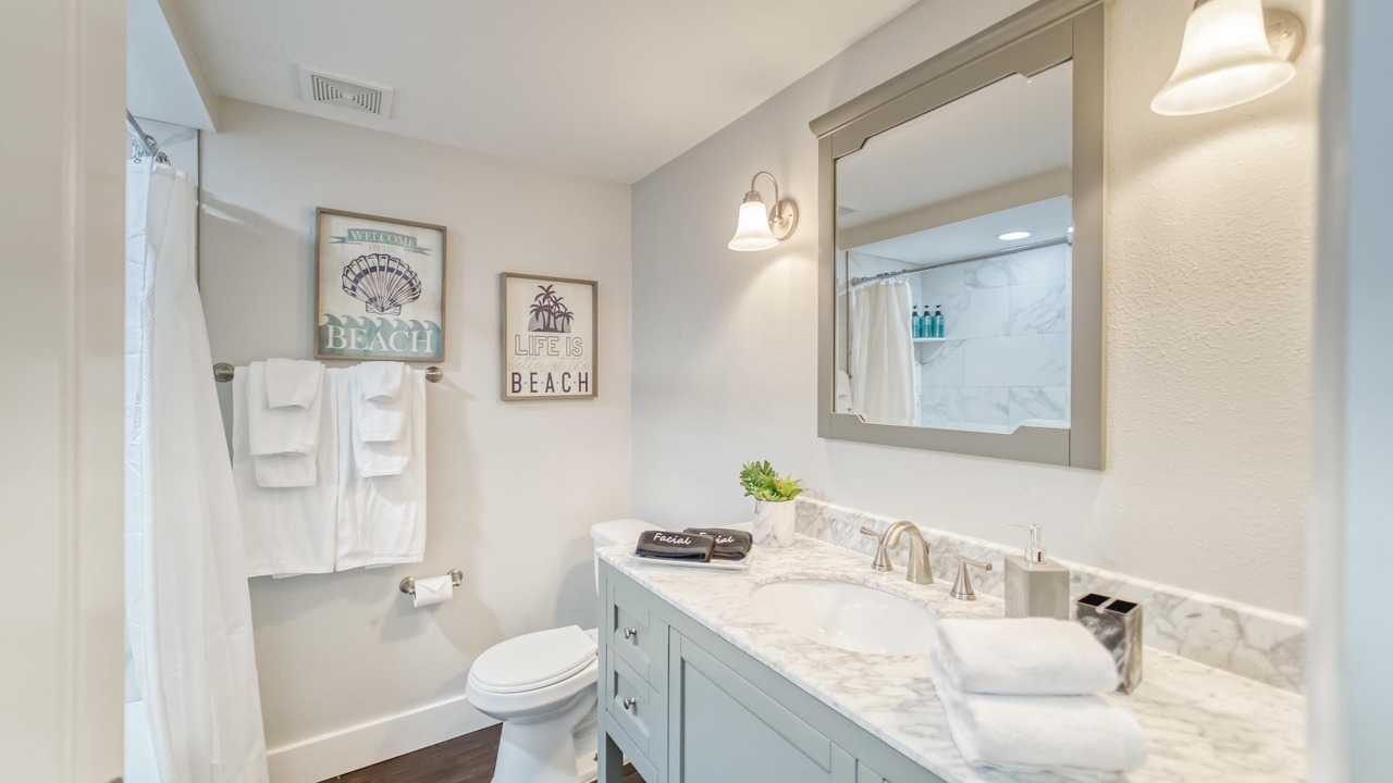 Photo of Bathroom in Apollo Beach