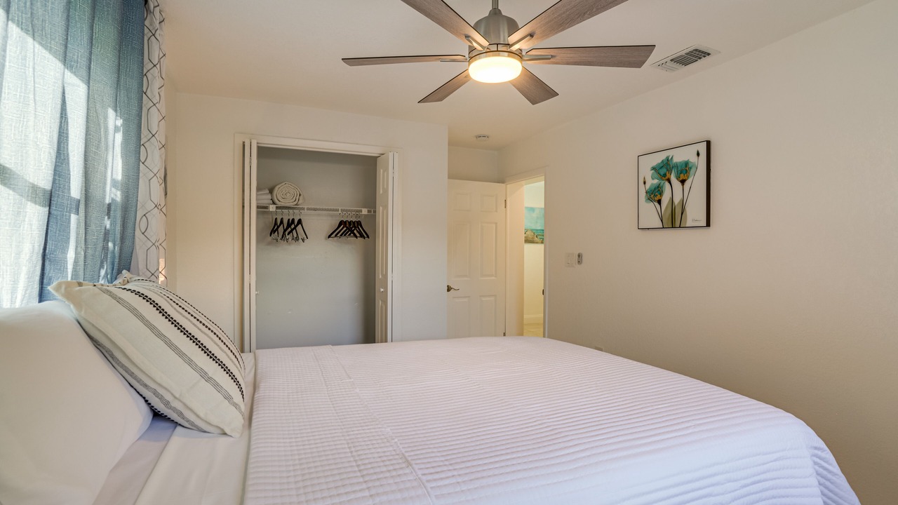 Photo of Bedroom in Harbor Bluffs