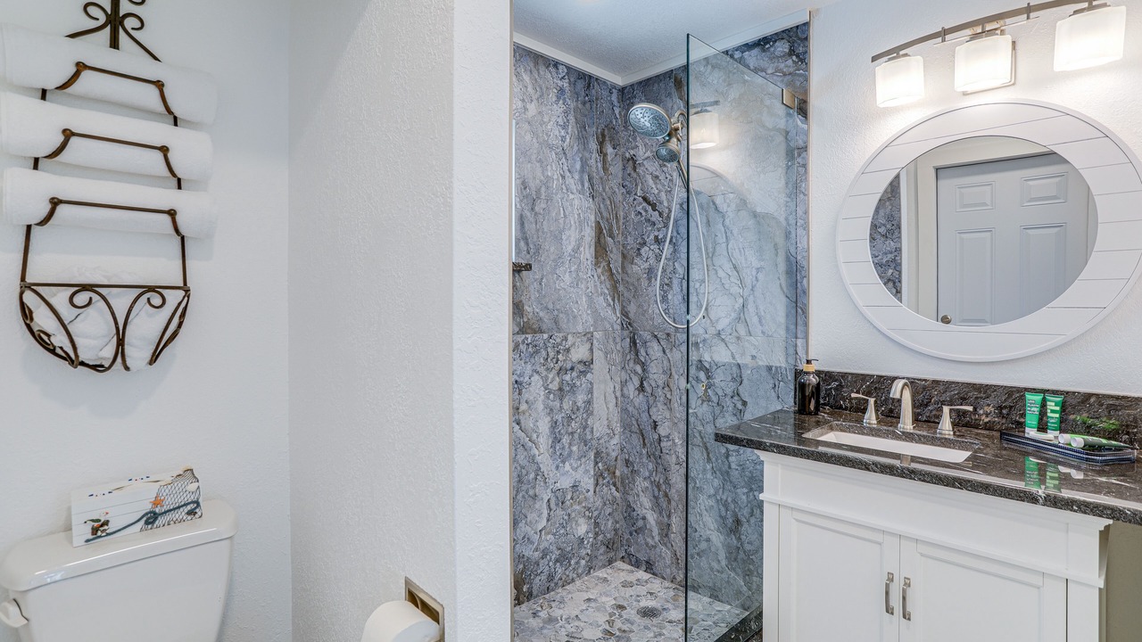 Photo of Bathroom in Harbor Bluffs