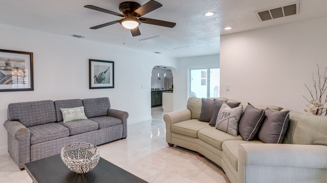 Photo of Livingroom in Harbor Bluffs