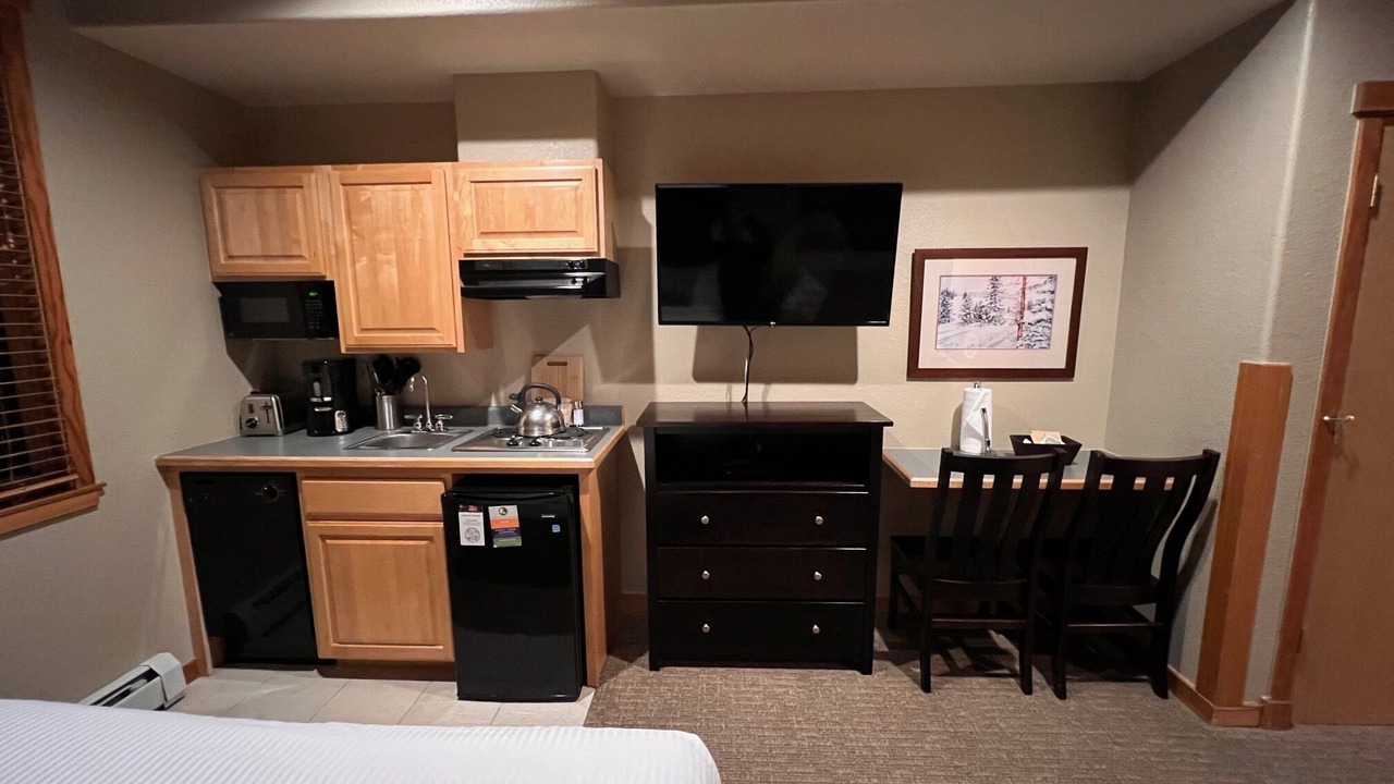 Photo of Bedroom in Peak 9