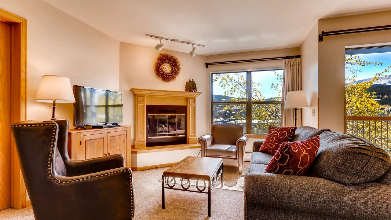 Photo of Livingroom in Historic District