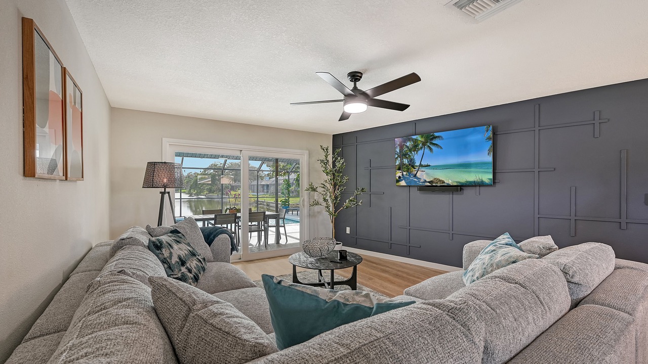 Photo of Livingroom in South Gate Ridge