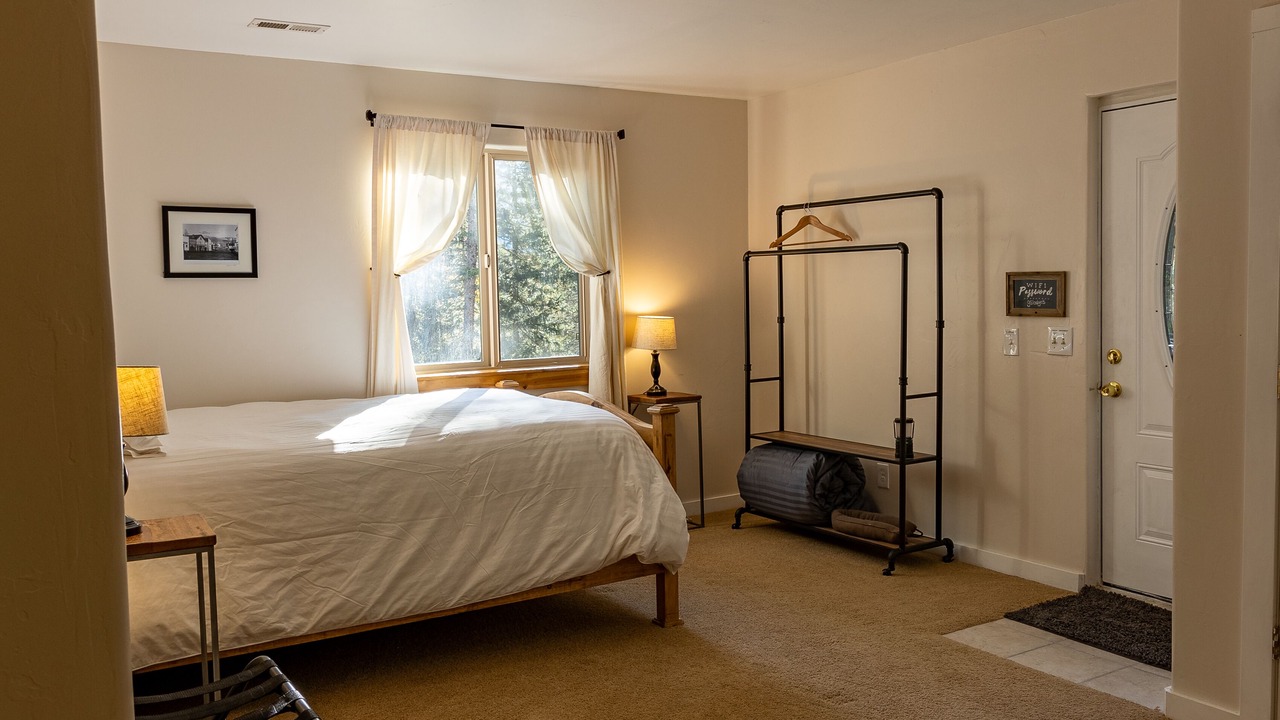 Photo of Bedroom in Alma