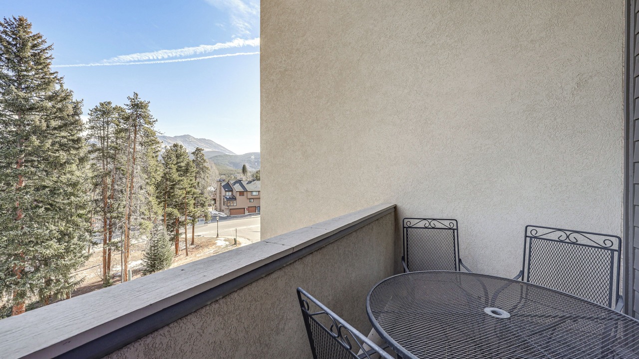 Photo of Patio Balcony in Peak 9