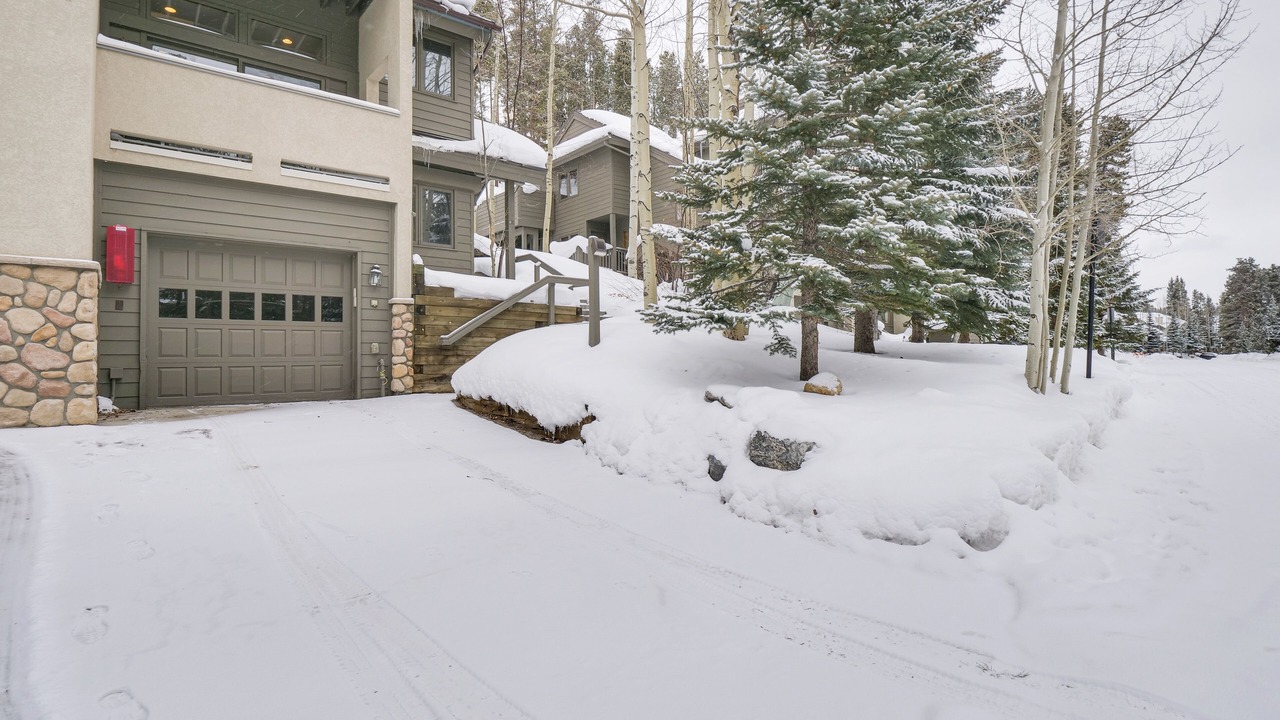 Photo of Outdoor in Peak 9