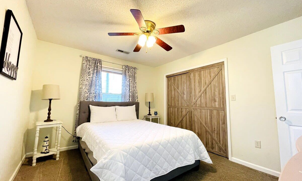 Photo of Bedroom in Little River