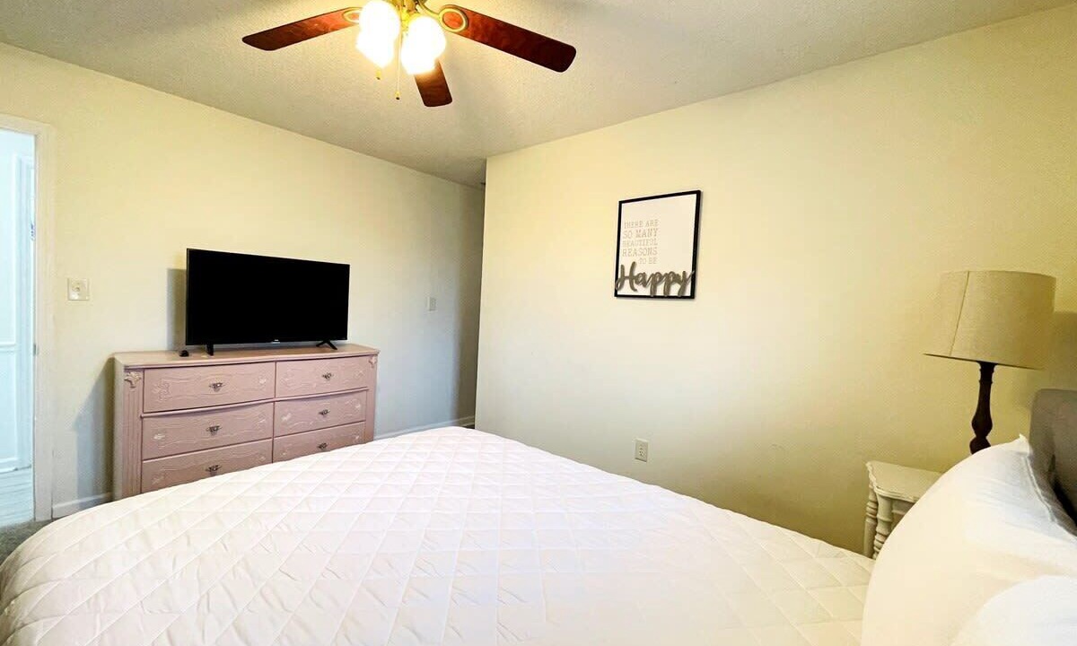 Photo of Bedroom in Little River