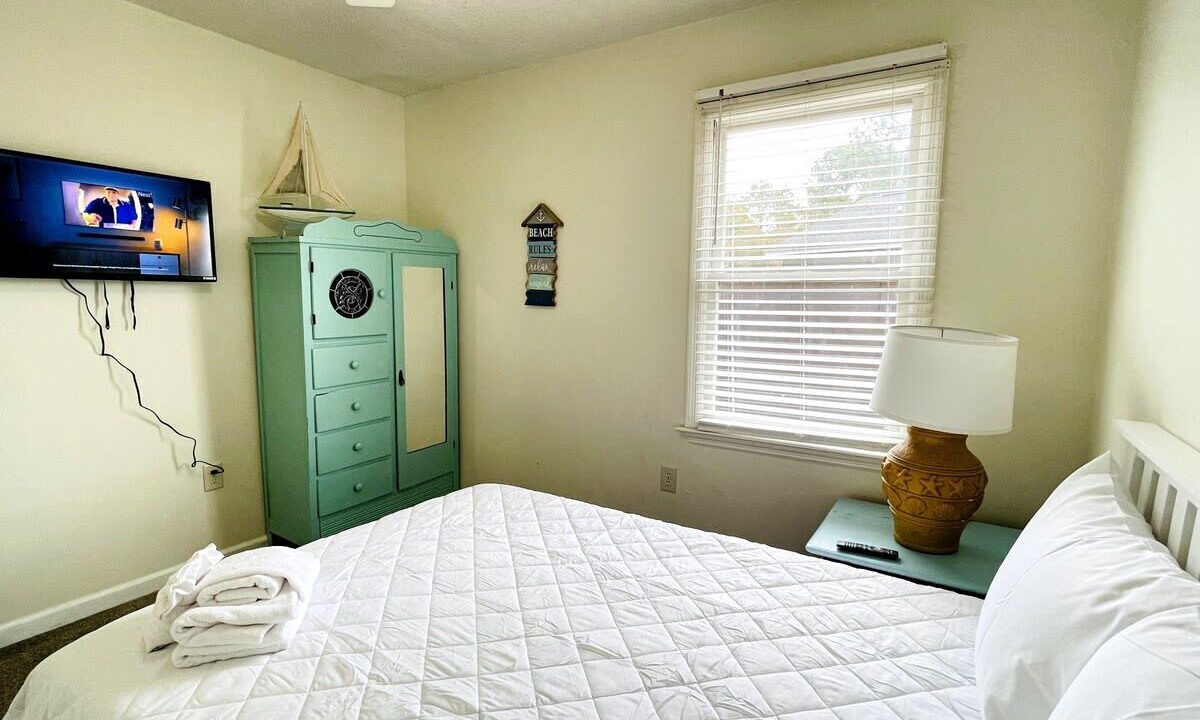 Photo of Bedroom in Little River