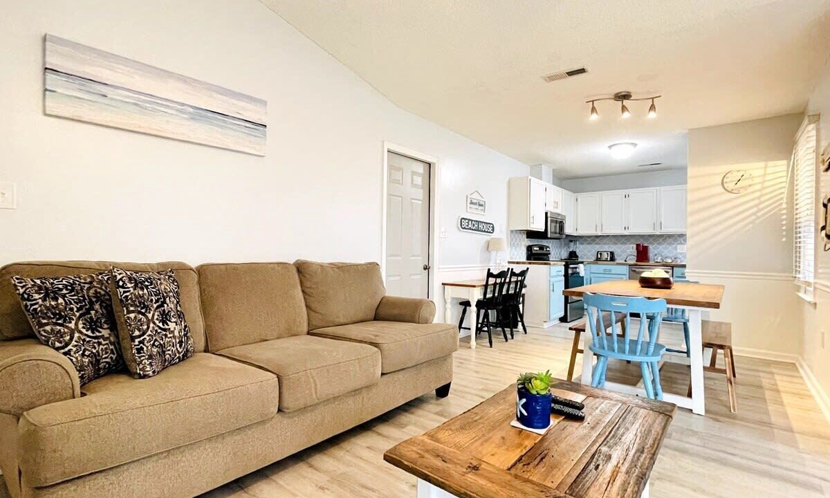 Photo of Livingroom in Little River