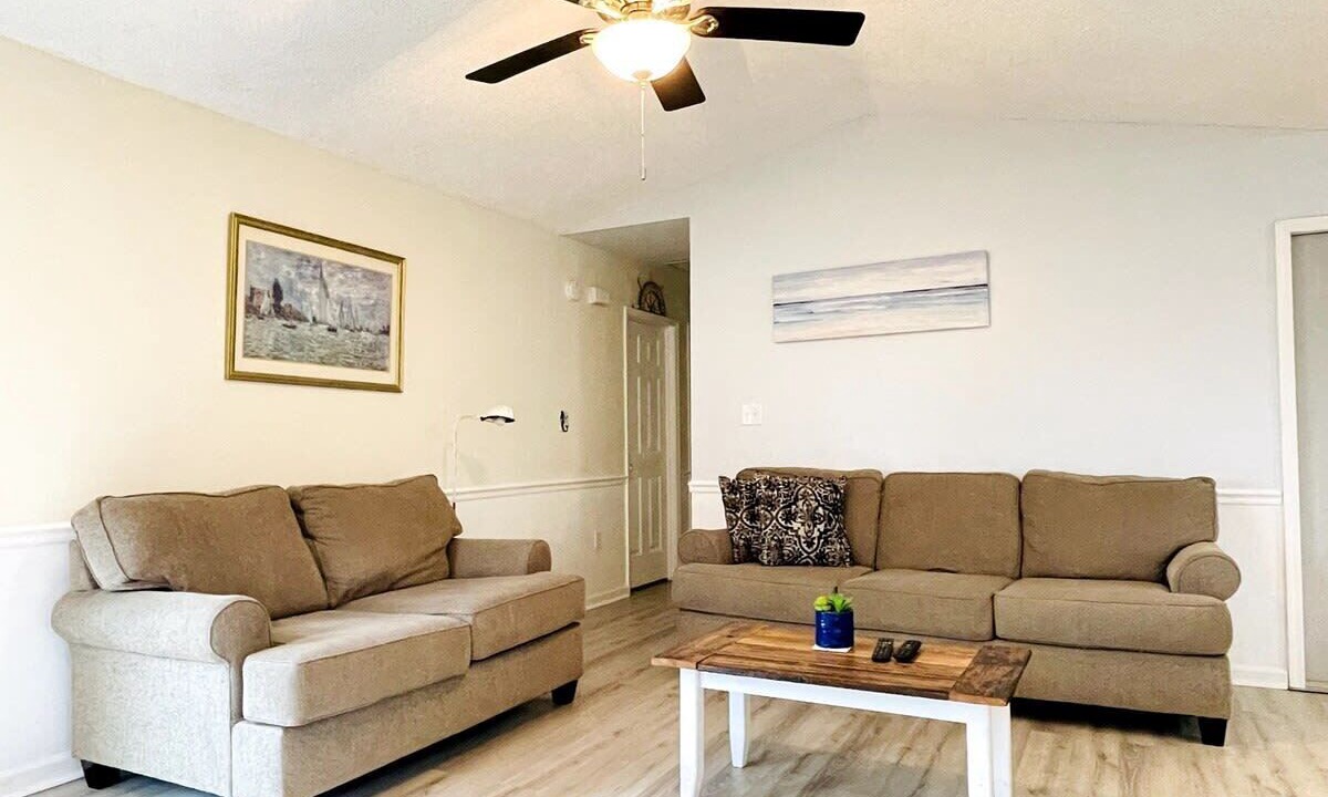 Photo of Livingroom in Little River