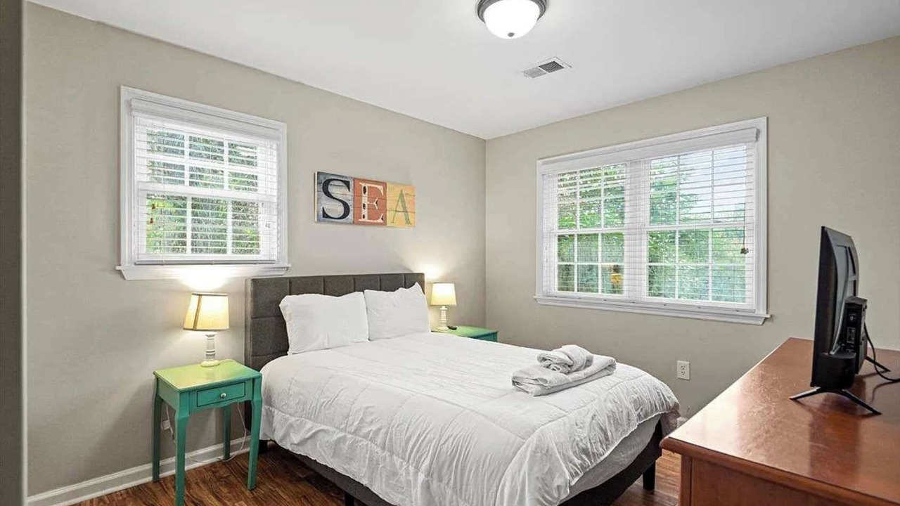 Photo of Bedroom in Little River