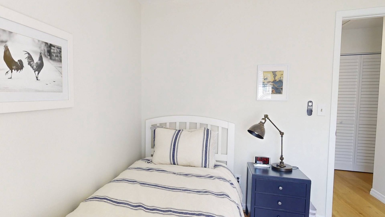 Photo of Bedroom in Capri Isle