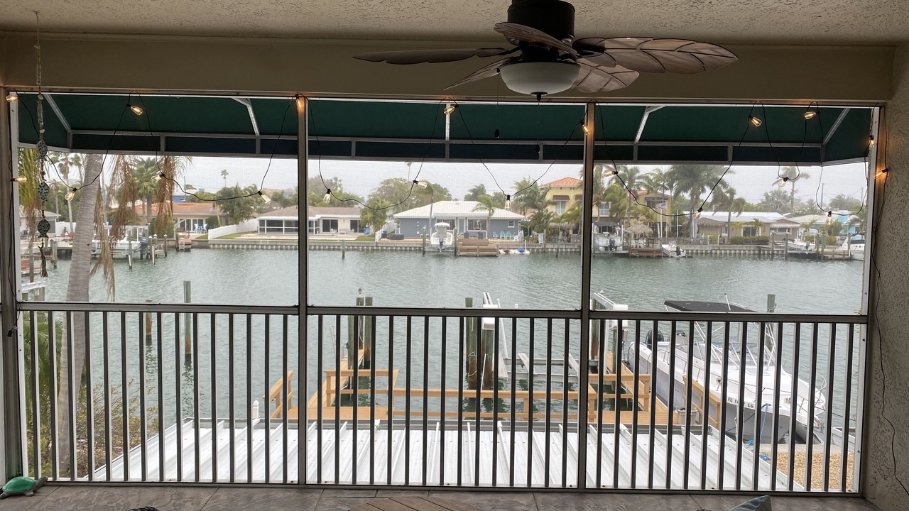 Photo of Patio Balcony in Capri Isle