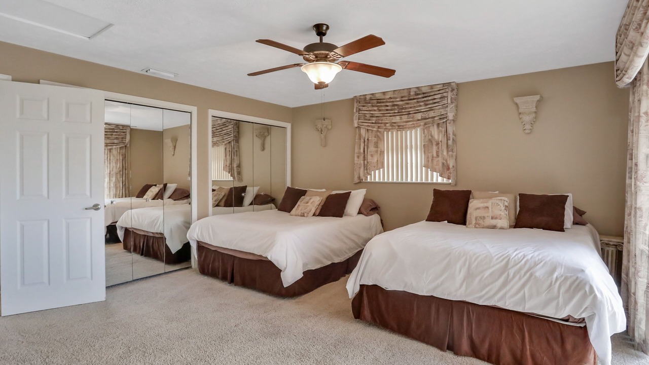 Photo of Bedroom in Harbor Hills