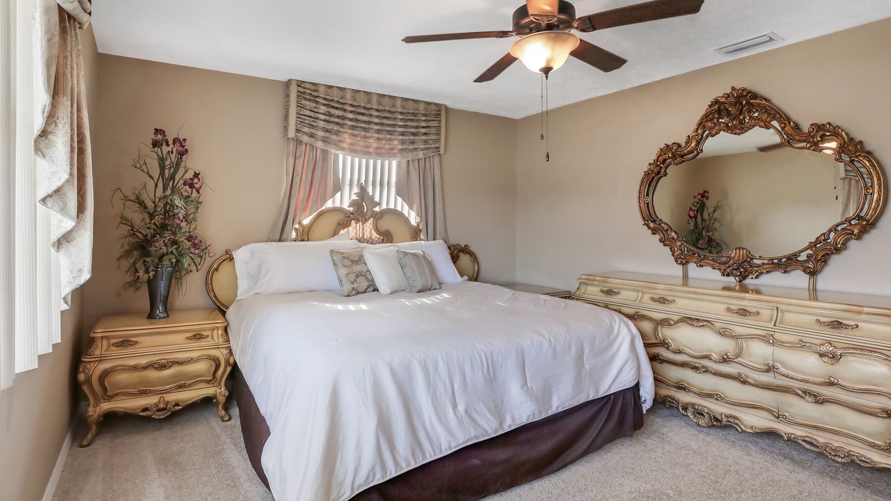 Photo of Bedroom in Harbor Hills