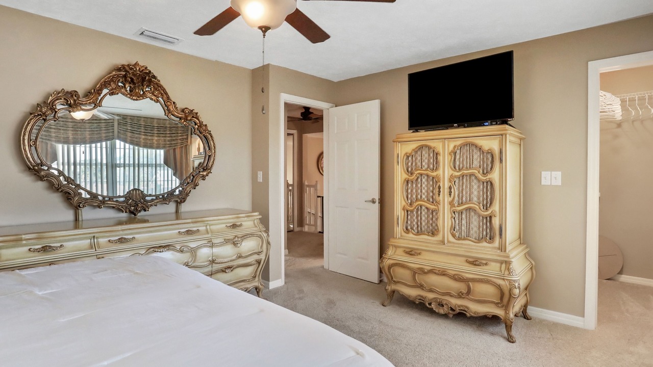 Photo of Bedroom in Harbor Hills