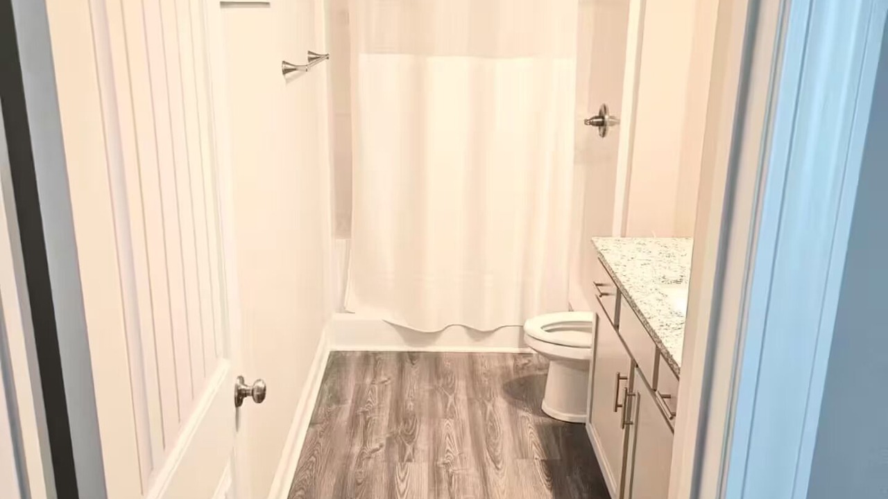 Photo of Bathroom in Loris