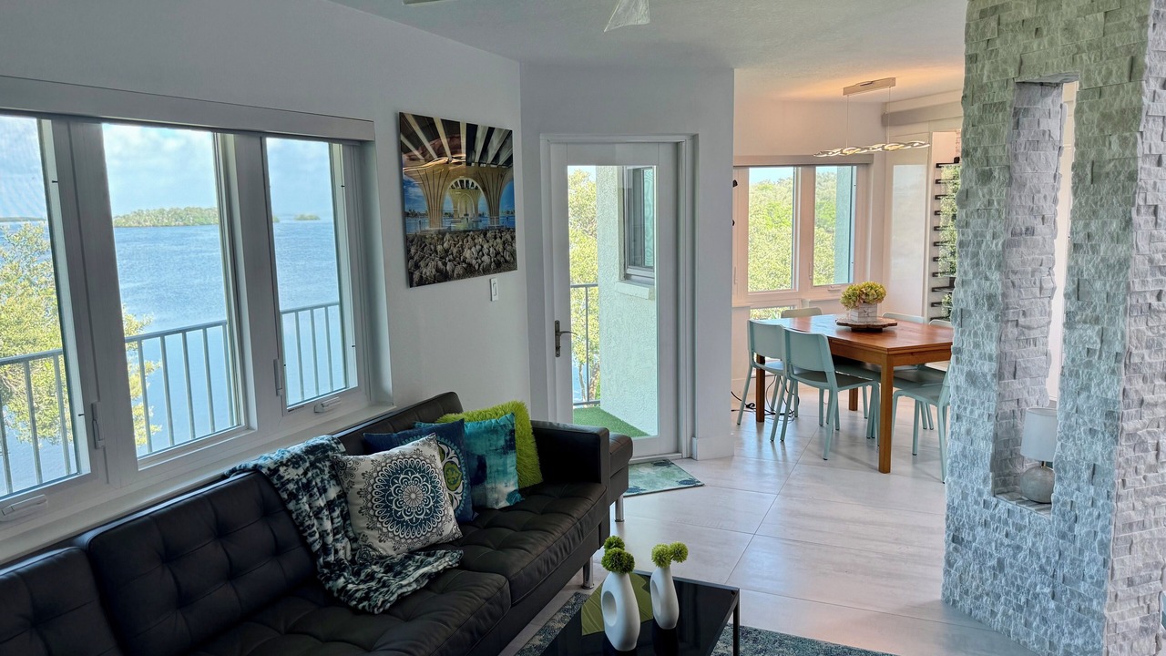 Photo of Livingroom in Tierra Verde