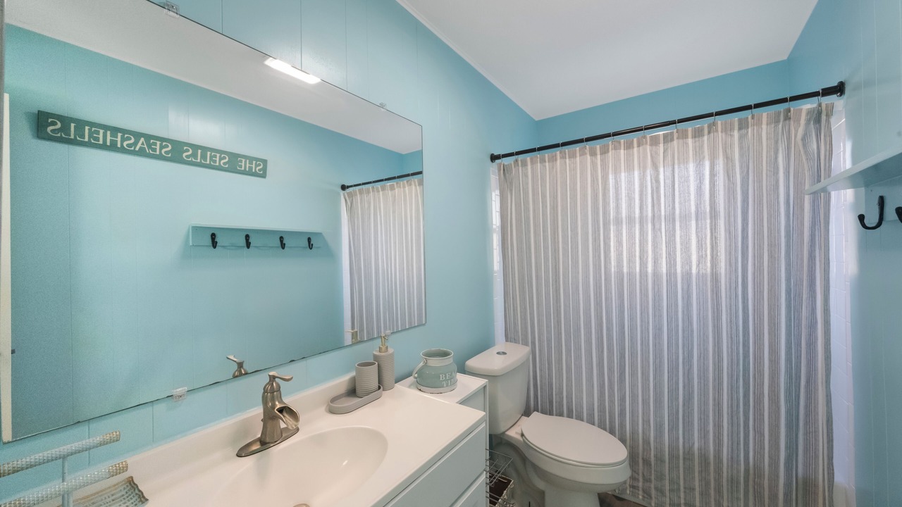 Photo of Bathroom in Seminole