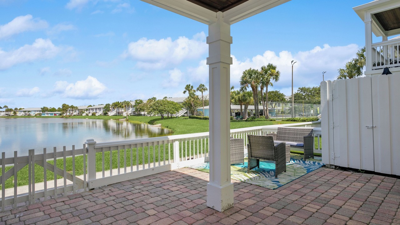 Photo of Patio Balcony in Coquina Key