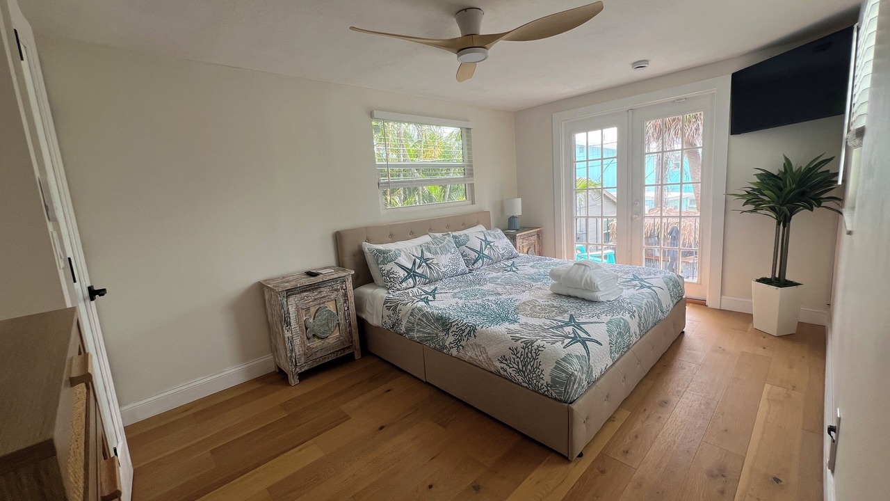 Photo of Bedroom in Sunset Beach