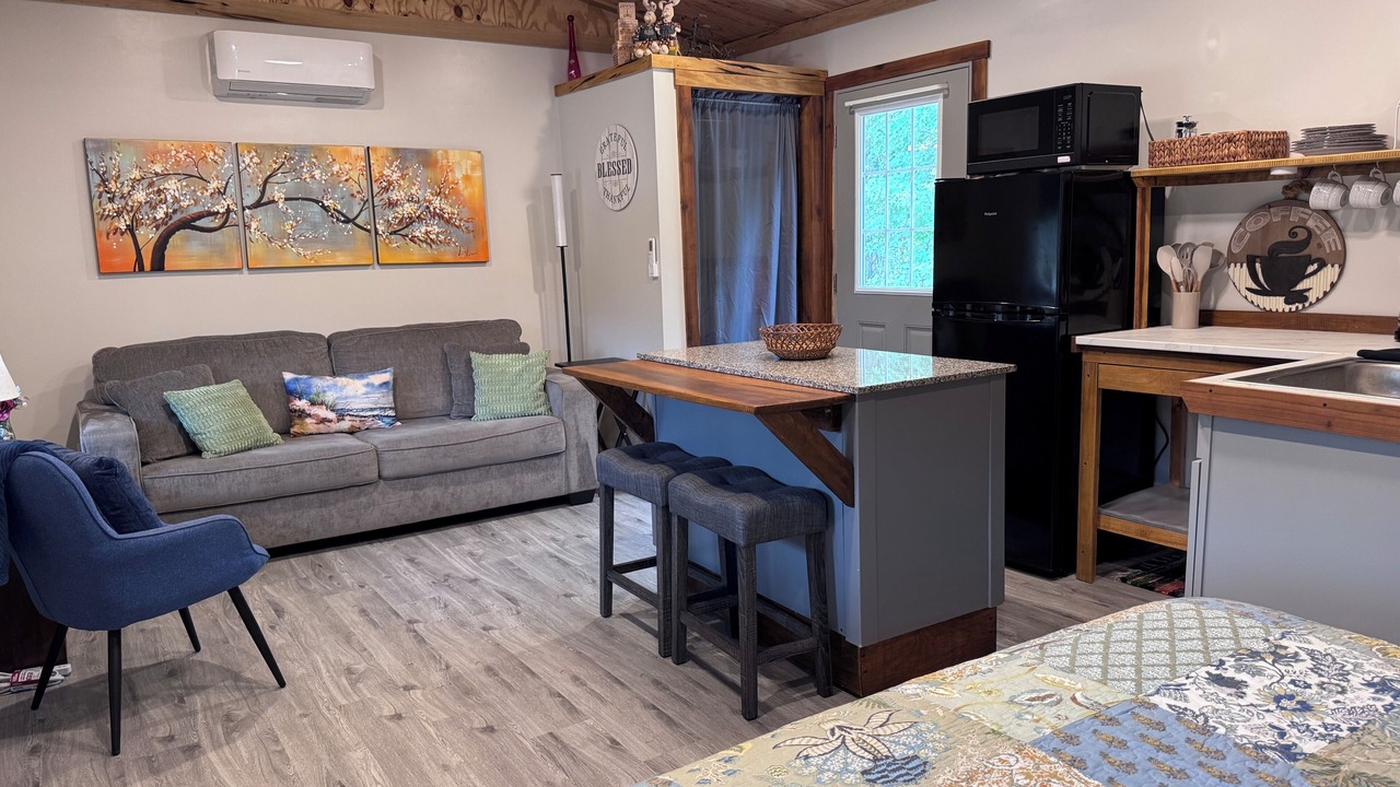 Photo of Livingroom in Clarendon