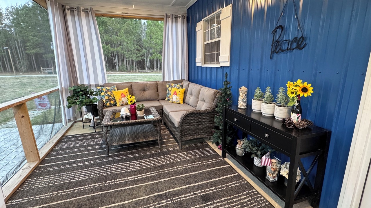 Photo of Outdoor in Clarendon