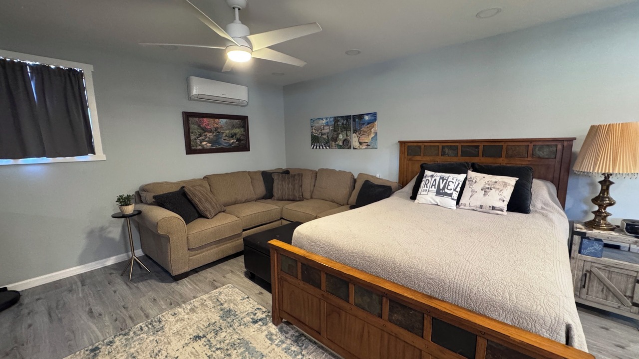 Photo of Bedroom in Clarendon