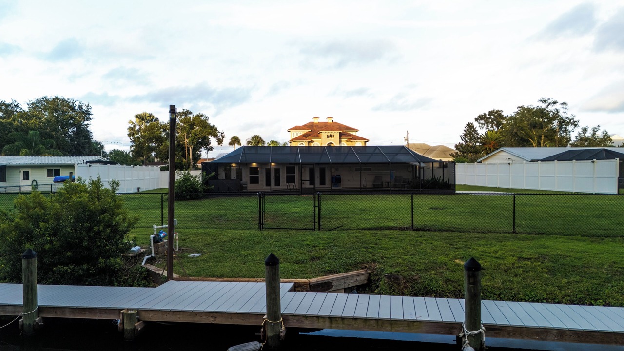 Photo of Outdoor in Crystal Shores