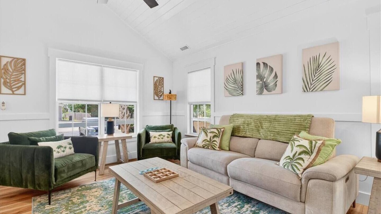 Photo of Livingroom in Tranquil Harbour