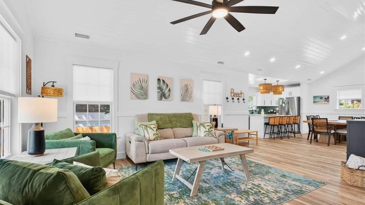 Photo of Livingroom in Tranquil Harbour