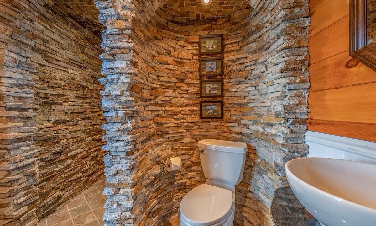Photo of Bathroom in Old Town