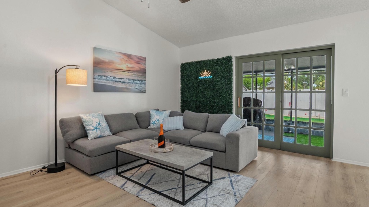 Photo of Livingroom in Anona