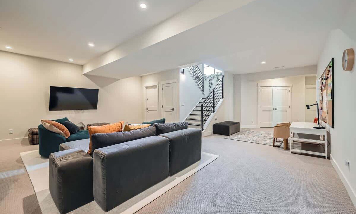 Photo of Bedroom in Old North Boulder