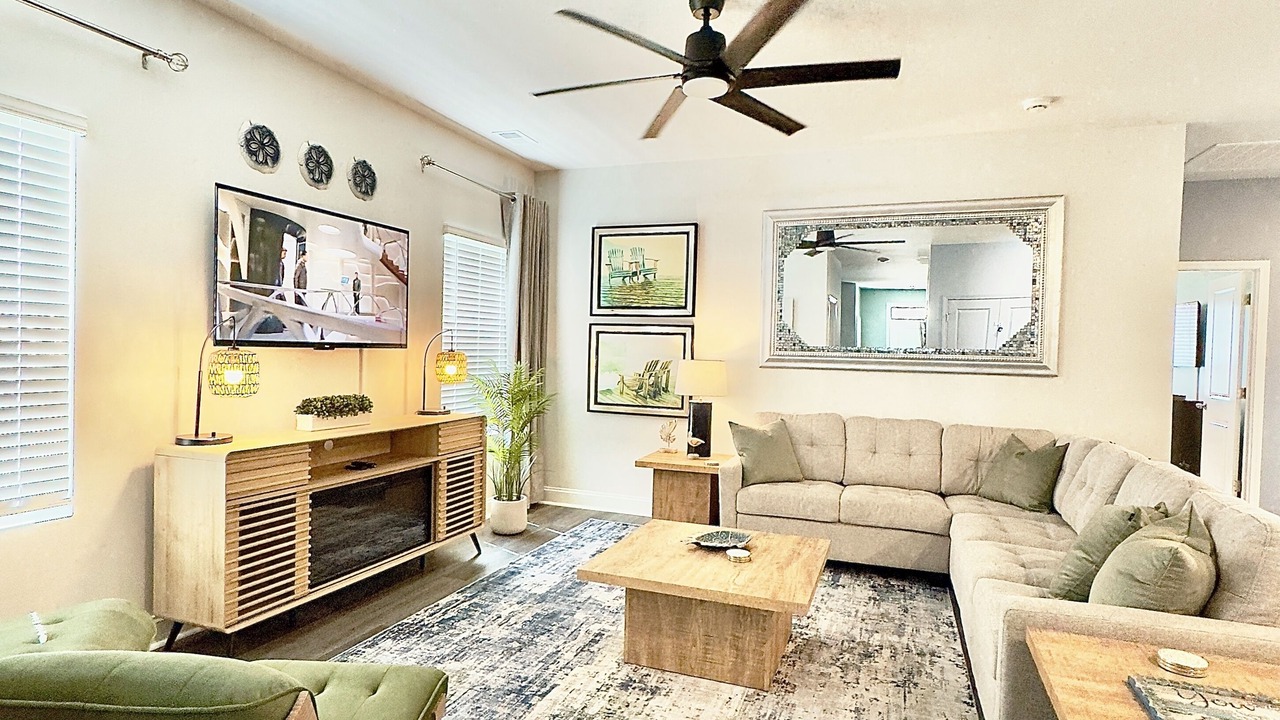 Photo of Livingroom in Little River