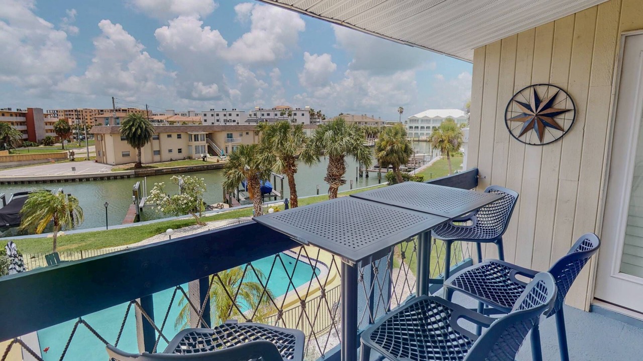 Photo of Outdoor in Capri Isle