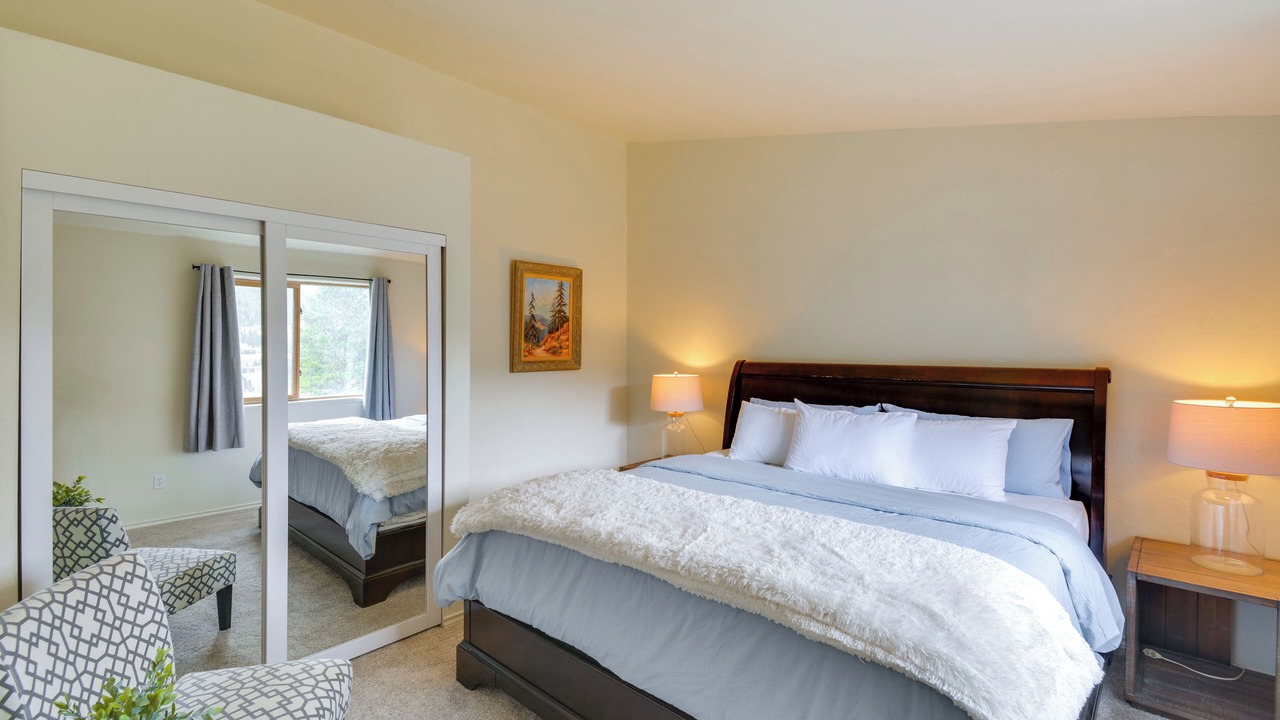 Photo of Bedroom in Alma
