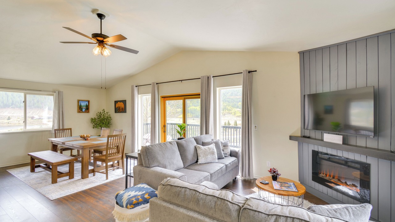 Photo of Livingroom in Alma