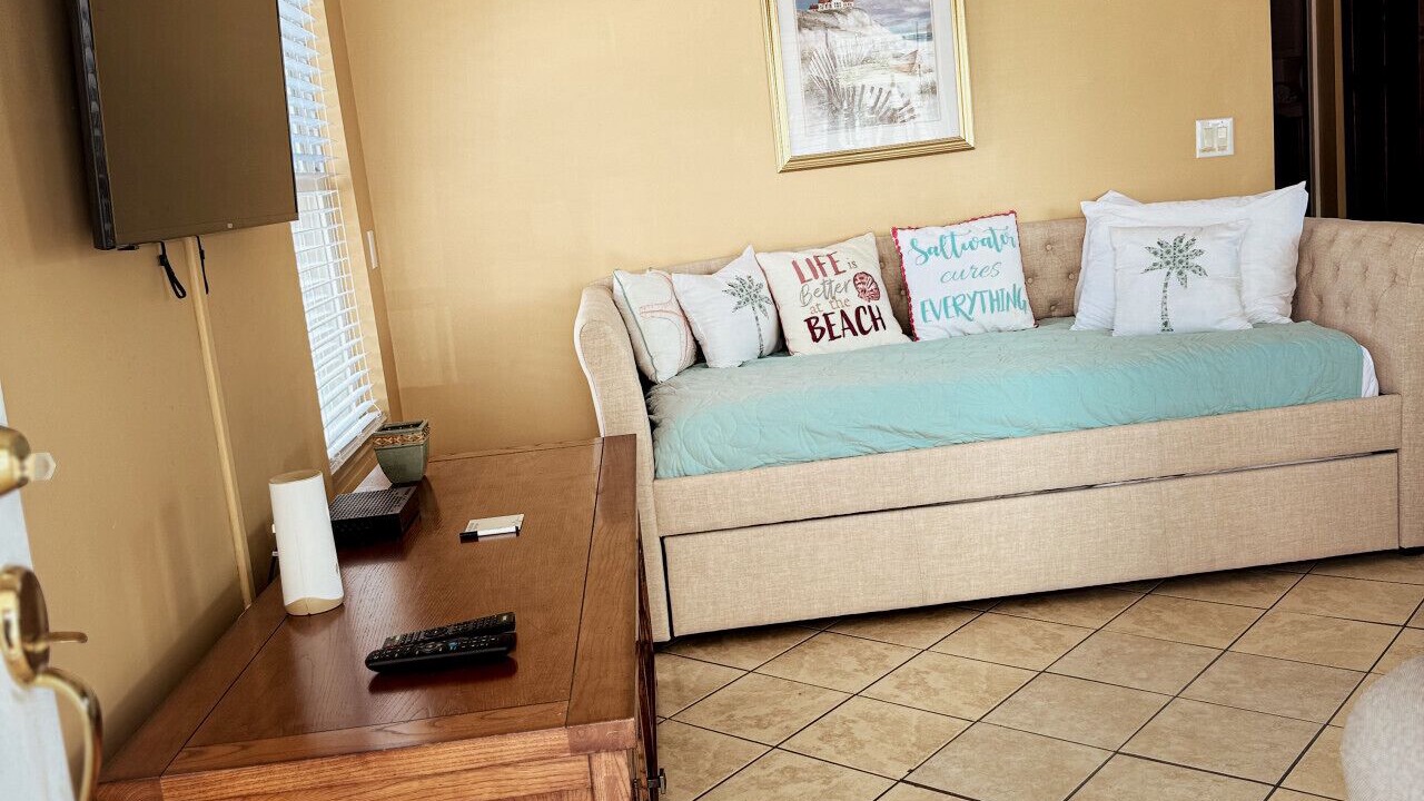 Photo of Livingroom in Surfside Beach